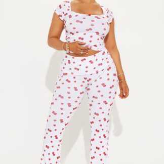 Conjunto de Pantalón y Top Punto Calado Diseño Dulce